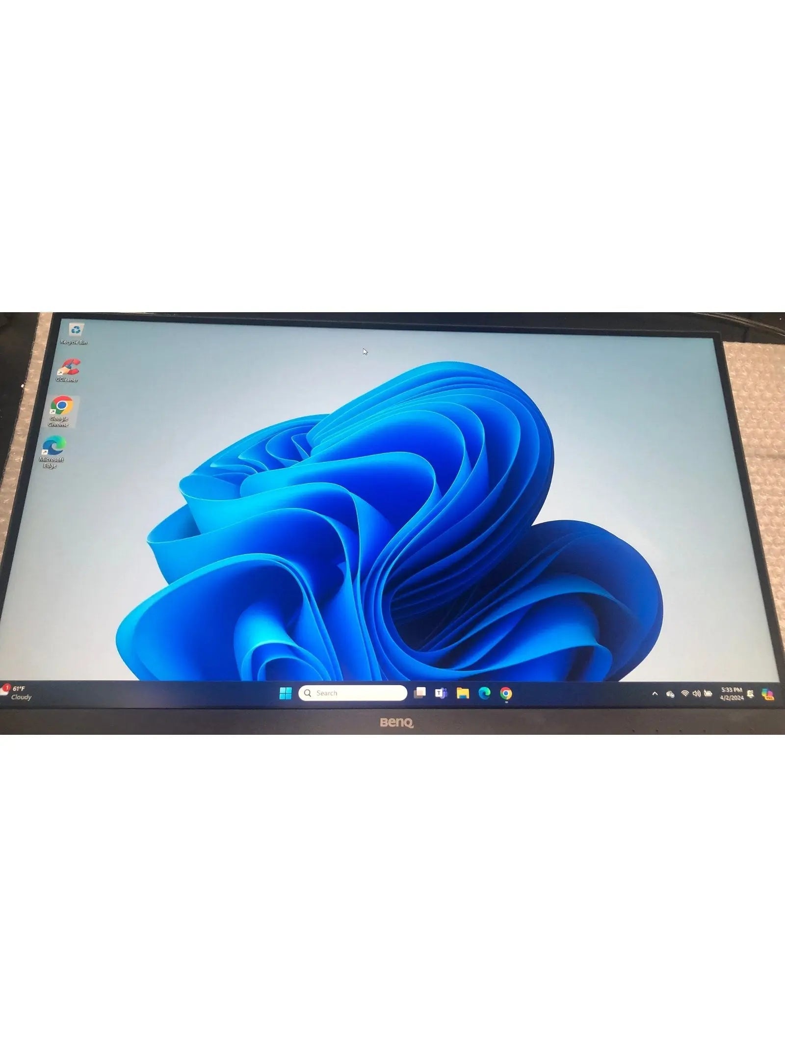 BenQ PD2705Q Mac-Ready Monitor 27” QHD 1440p | 100% Rec.709 & sRGB | IPS | DeltaE ≤3 | Calibration Report | ICC Sync | AQCOLOR | Pantone | Ergonomic | DisplayPort | USB-C 65W | USB Hub | Daisy Chain