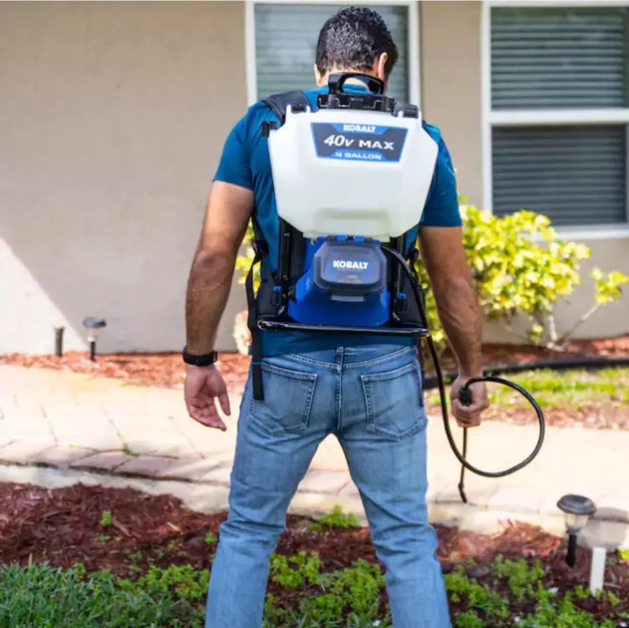 Kobalt 4-Gallon 40-volt Battery Operated Plastic Backpack Sprayer