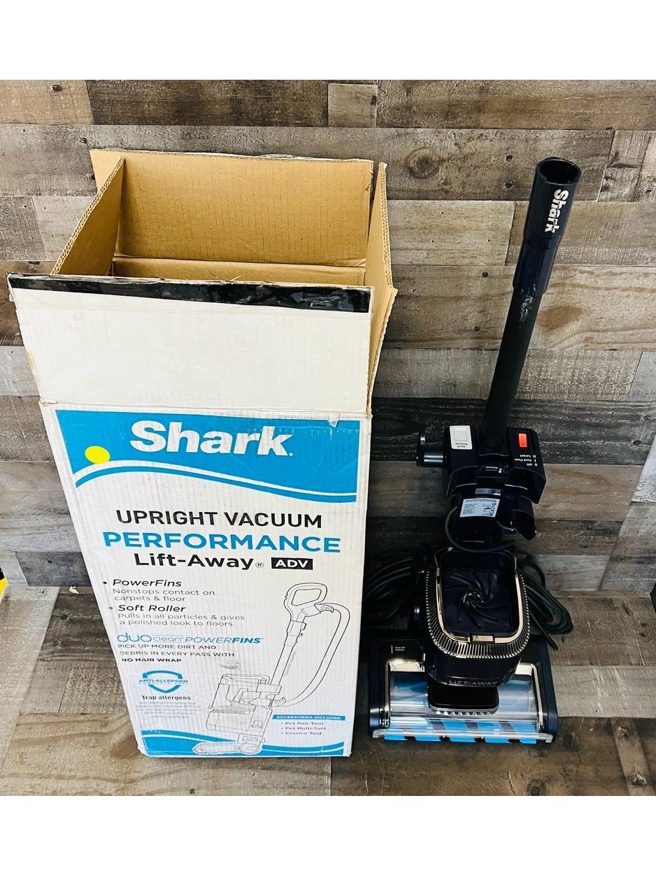 Shark Lift-away vacuum For Parts
